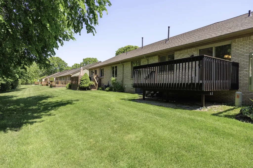 35907 Fierimonte Drive Clinton Charter Township MI 48035