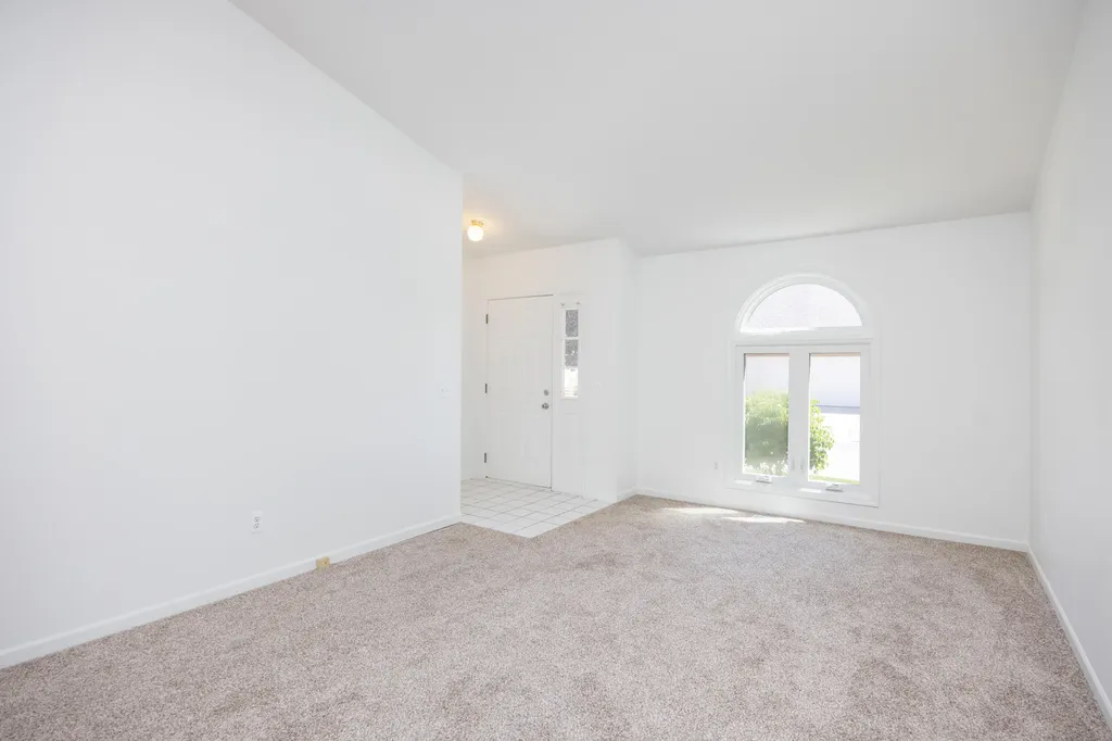 35907 Fierimonte Drive Clinton Charter Township MI 48035