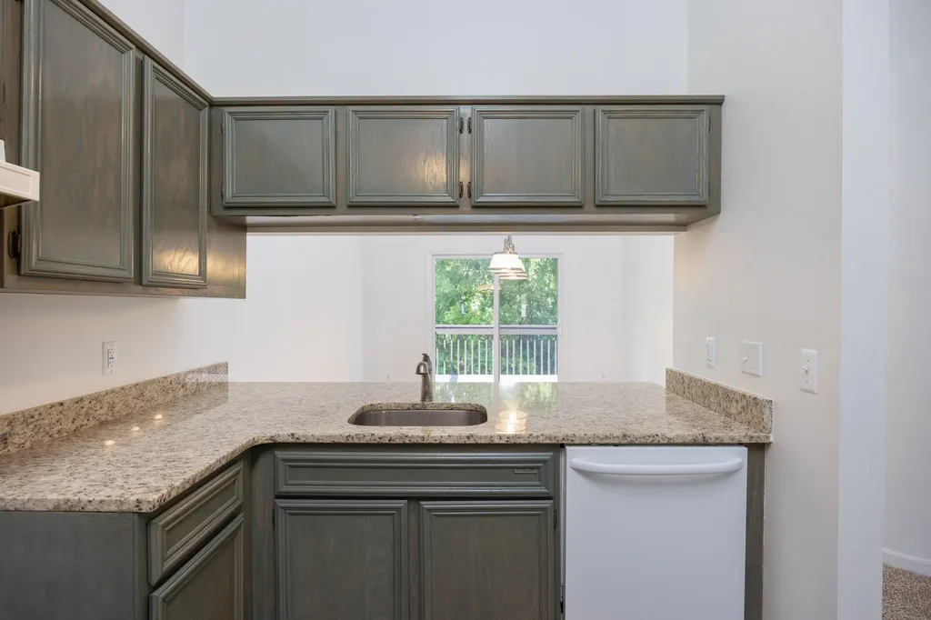 35907 Fierimonte Drive Clinton Charter Township MI 48035
