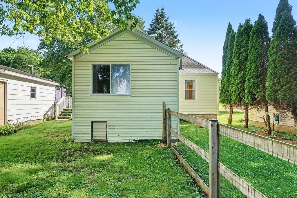 312 Mechanic Street Stockbridge Village MI 49285