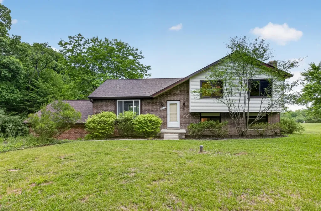 10311 Warner Road York Charter Township MI 48160