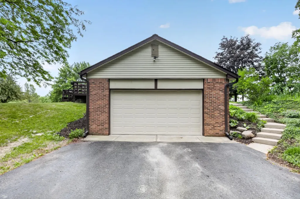 10311 Warner Road York Charter Township MI 48160