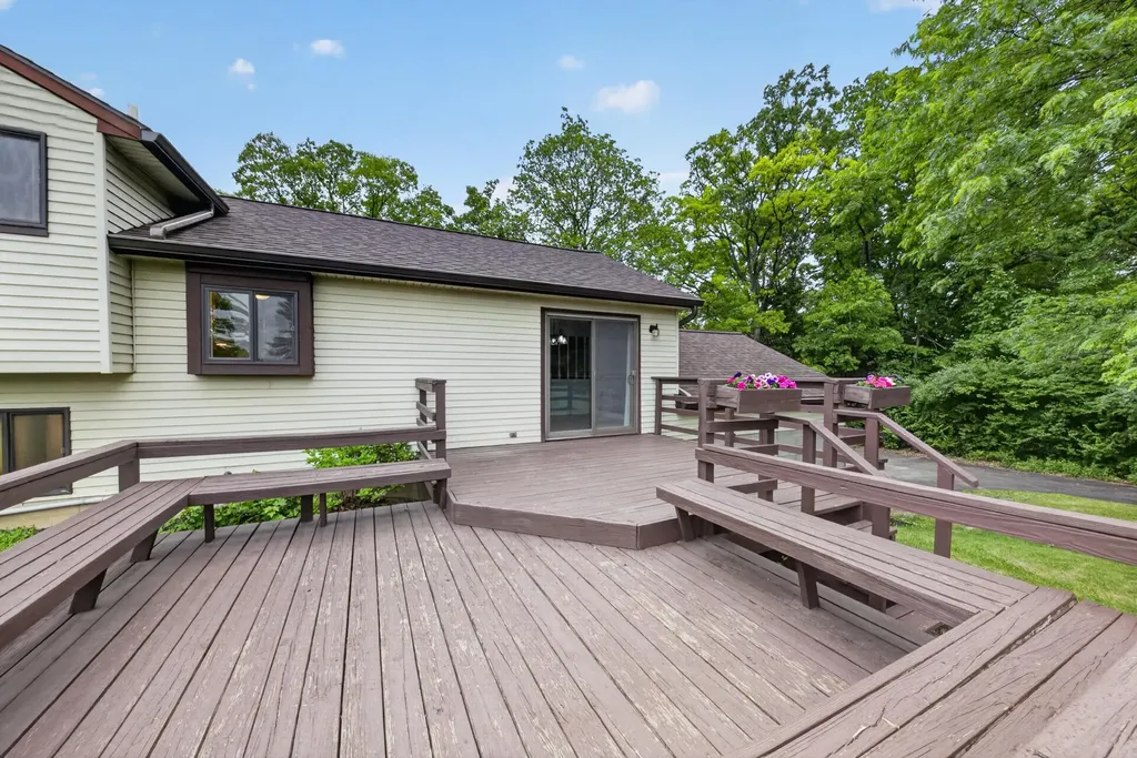 10311 Warner Road York Charter Township MI 48160