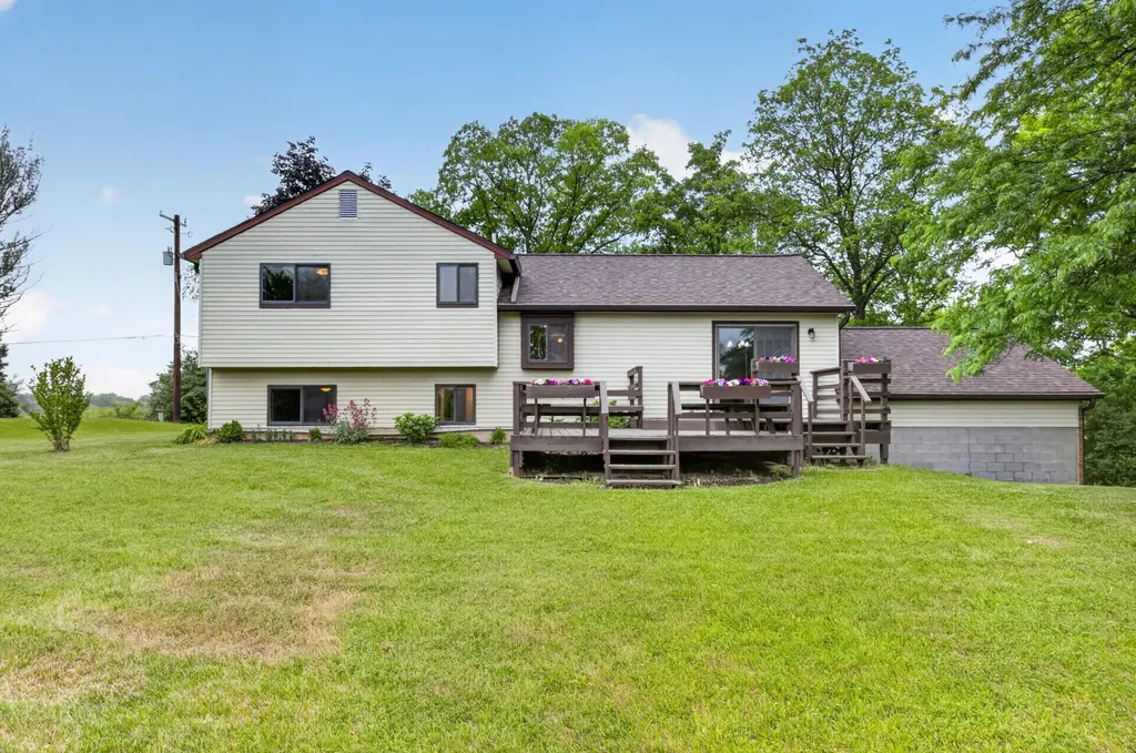 10311 Warner Road York Charter Township MI 48160