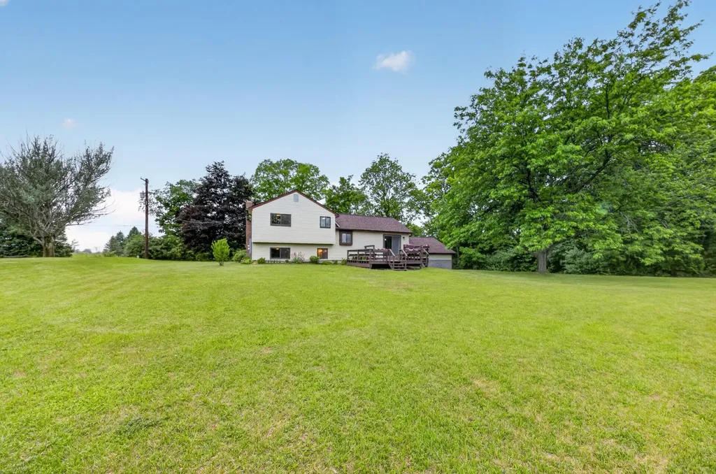 10311 Warner Road York Charter Township MI 48160