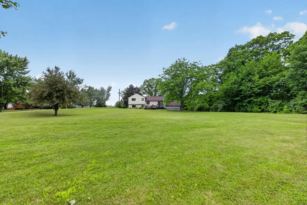 10311 Warner Road York Charter Township MI 48160