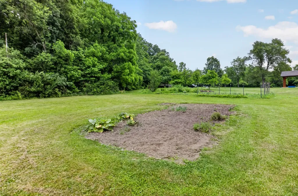 10311 Warner Road York Charter Township MI 48160