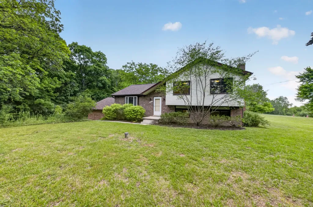 10311 Warner Road York Charter Township MI 48160