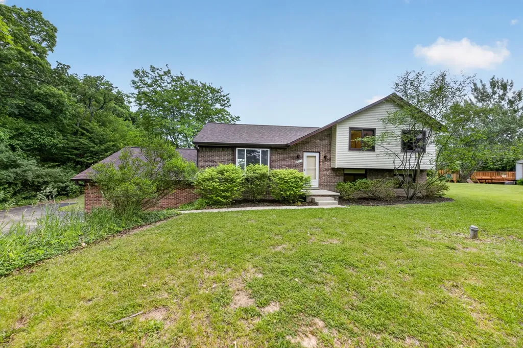 10311 Warner Road York Charter Township MI 48160