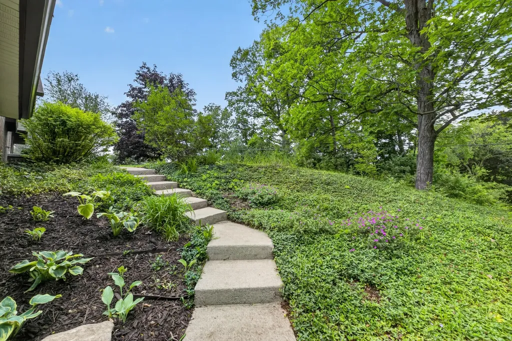 10311 Warner Road York Charter Township MI 48160