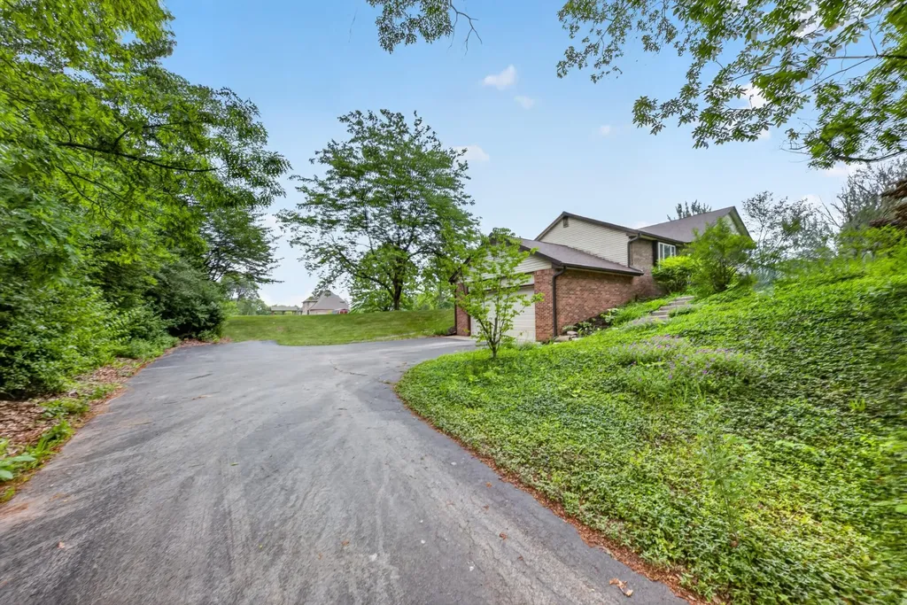 10311 Warner Road York Charter Township MI 48160