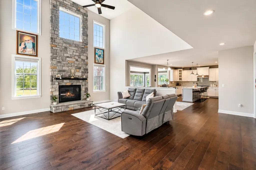 50443 Silverton Drive Canton Charter Township MI 48187