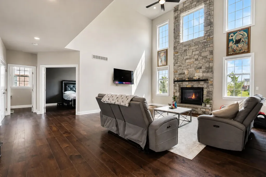 50443 Silverton Drive Canton Charter Township MI 48187
