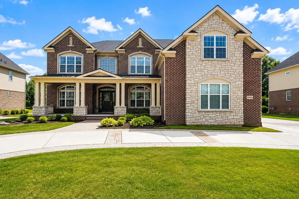 50443 Silverton Drive Canton Charter Township MI 48187