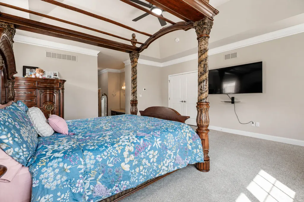 50443 Silverton Drive Canton Charter Township MI 48187