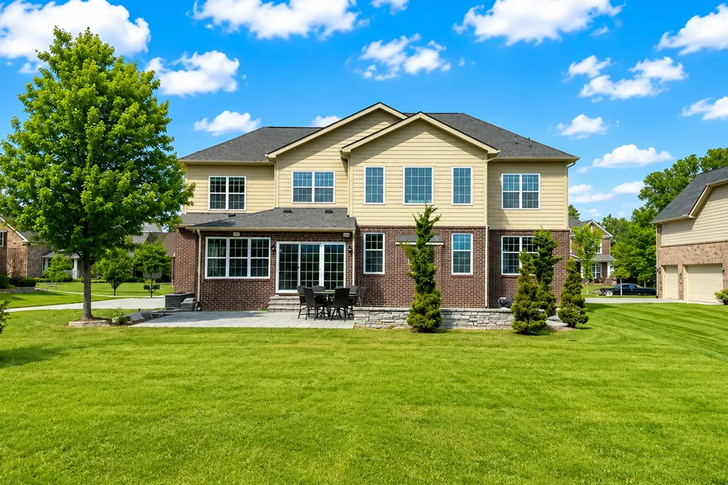 50443 Silverton Drive Canton Charter Township MI 48187