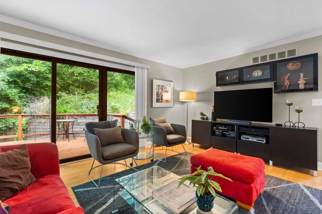 2202 Pine Grove Court Ann Arbor City MI 48103