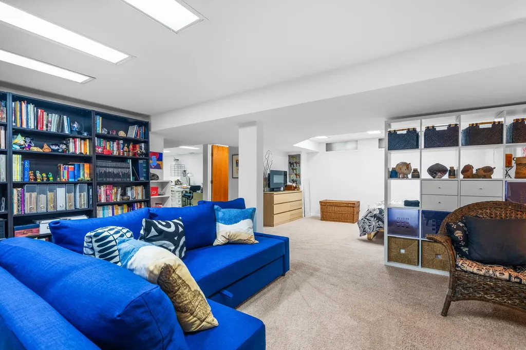 2202 Pine Grove Court Ann Arbor City MI 48103