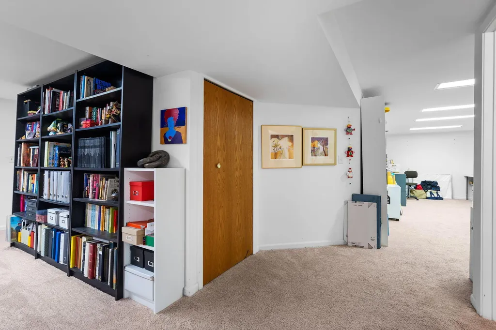 2202 Pine Grove Court Ann Arbor City MI 48103