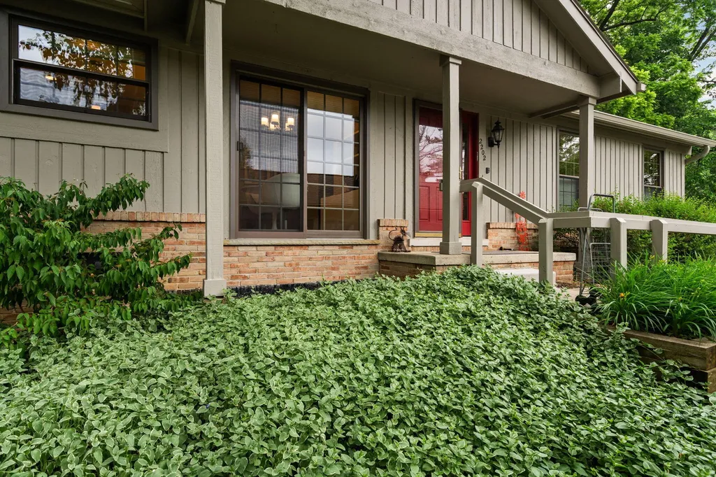 2202 Pine Grove Court Ann Arbor City MI 48103