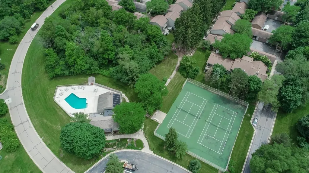 2202 Pine Grove Court Ann Arbor City MI 48103