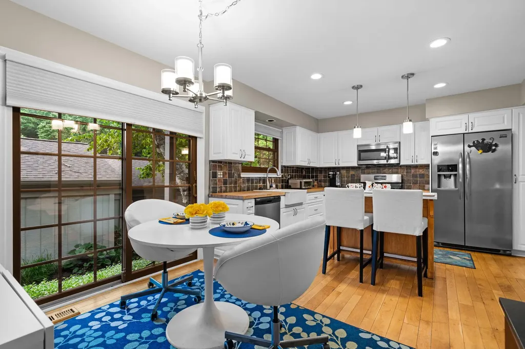 2202 Pine Grove Court Ann Arbor City MI 48103