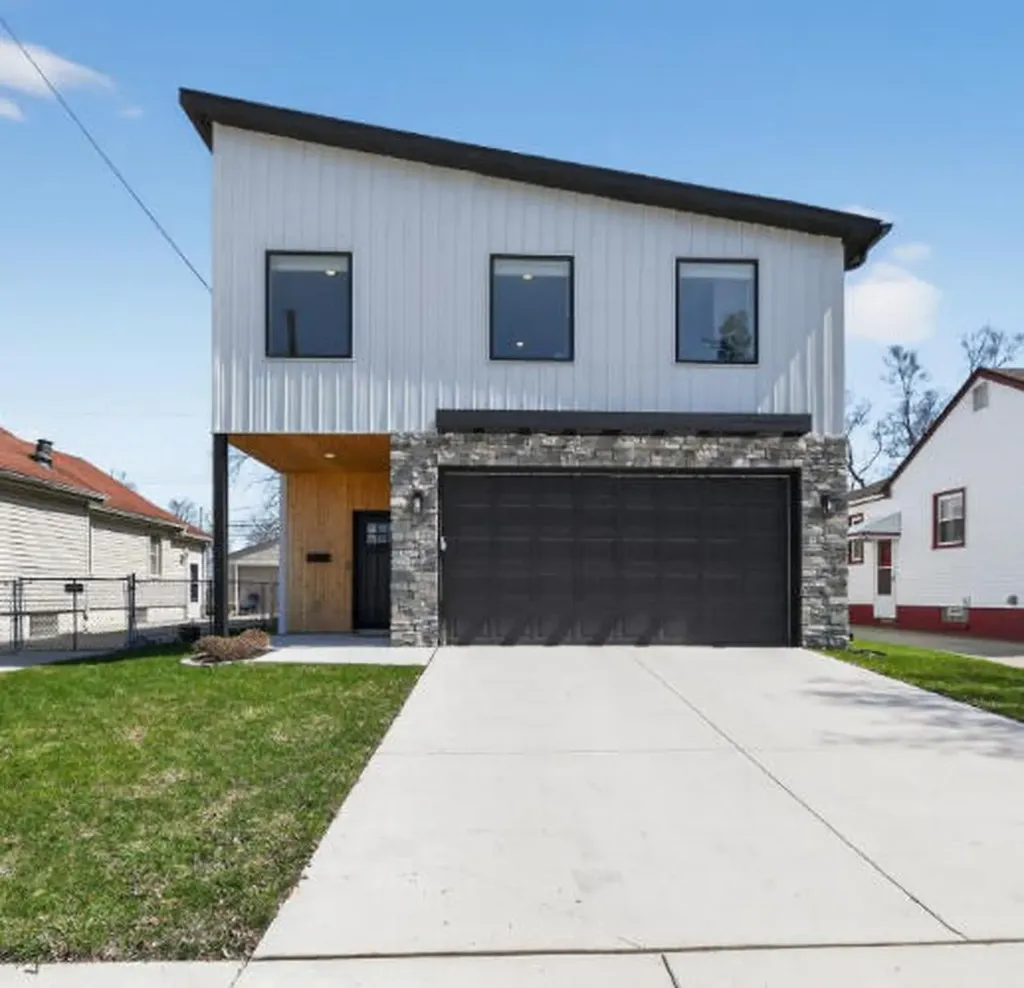 23112 Vassar Avenue Hazel Park City MI 48030