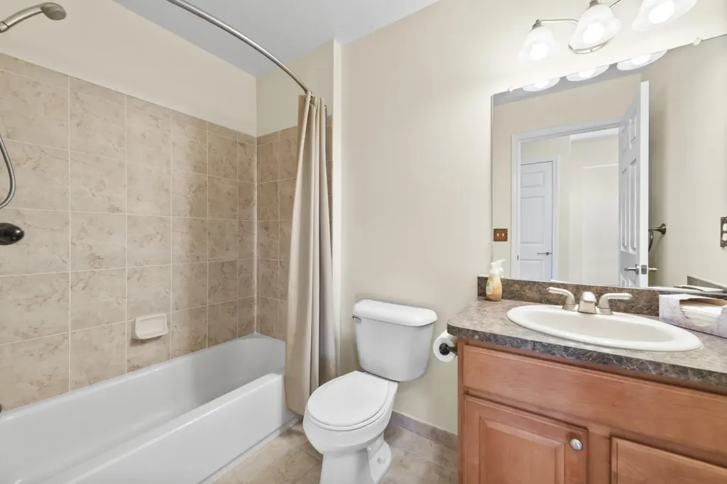 28061 Tremonte Drive Lyon Charter Township MI 48165