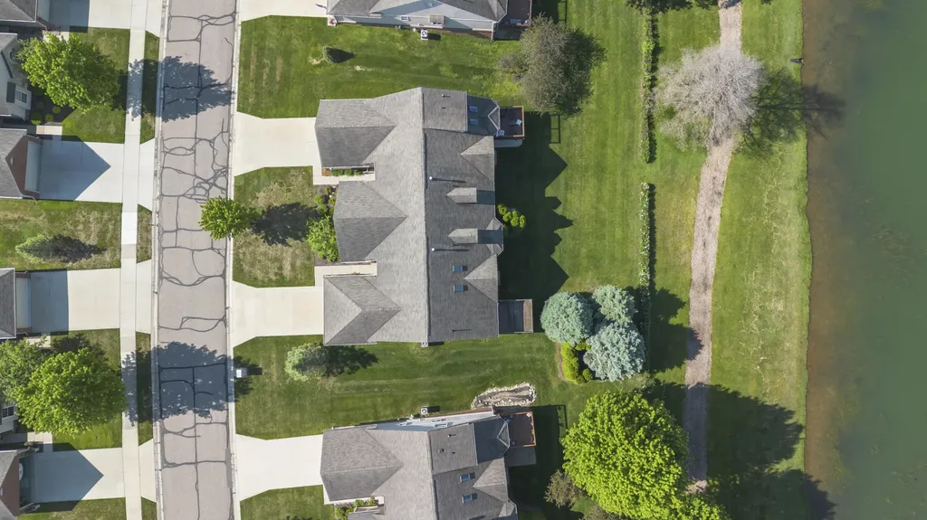 28061 Tremonte Drive Lyon Charter Township MI 48165