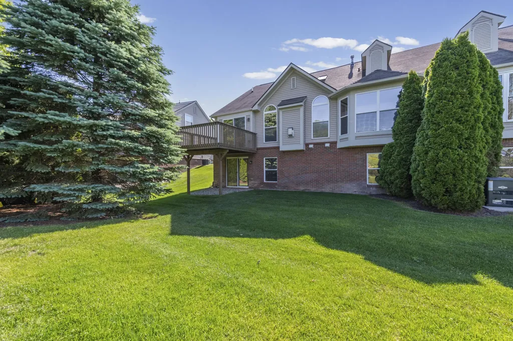28061 Tremonte Drive Lyon Charter Township MI 48165