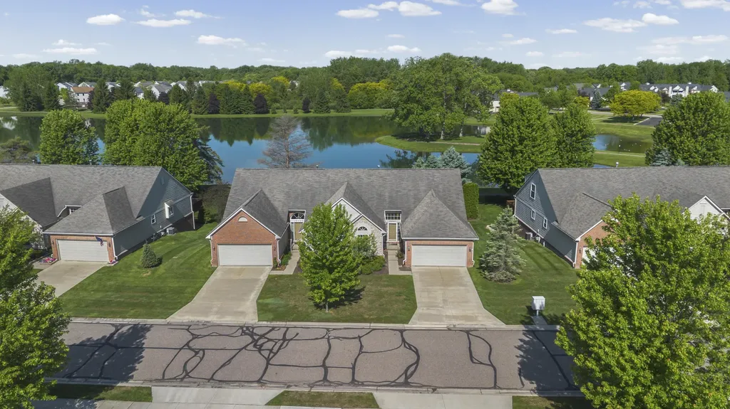 28061 Tremonte Drive Lyon Charter Township MI 48165