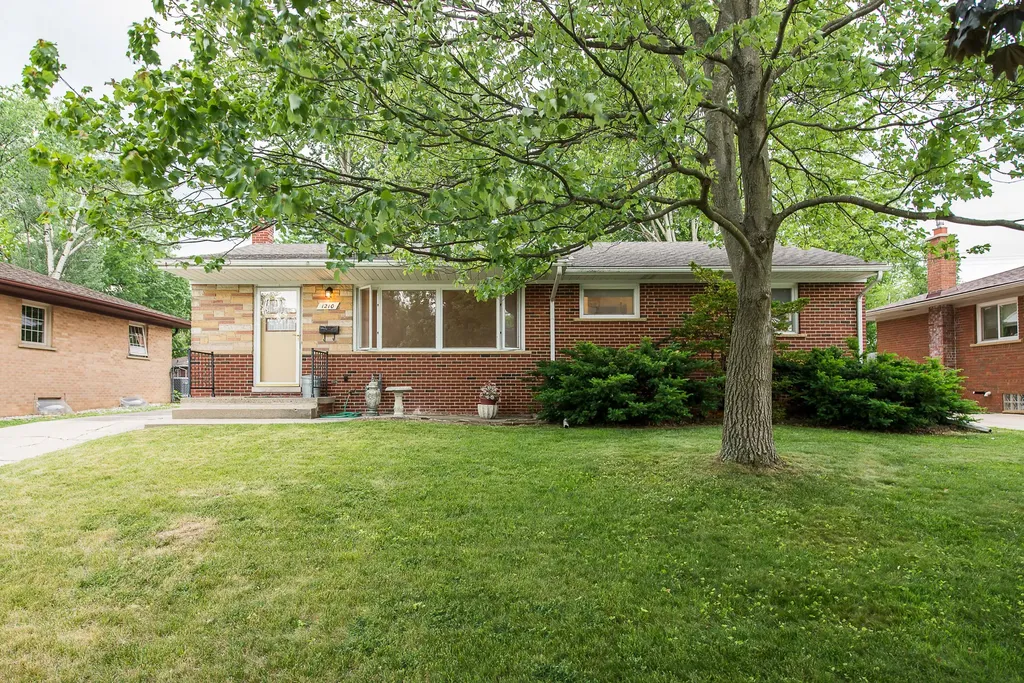 1210 Arella Boulevard Ann Arbor City MI 48103