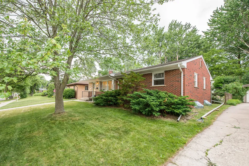 1210 Arella Boulevard Ann Arbor City MI 48103