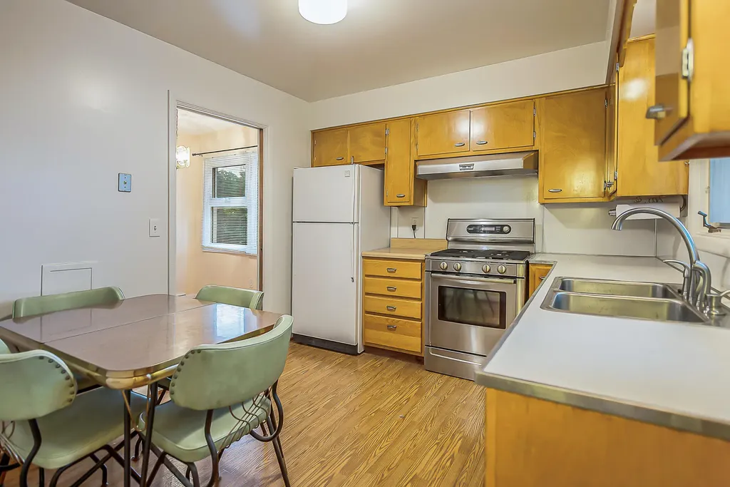 1210 Arella Boulevard Ann Arbor City MI 48103