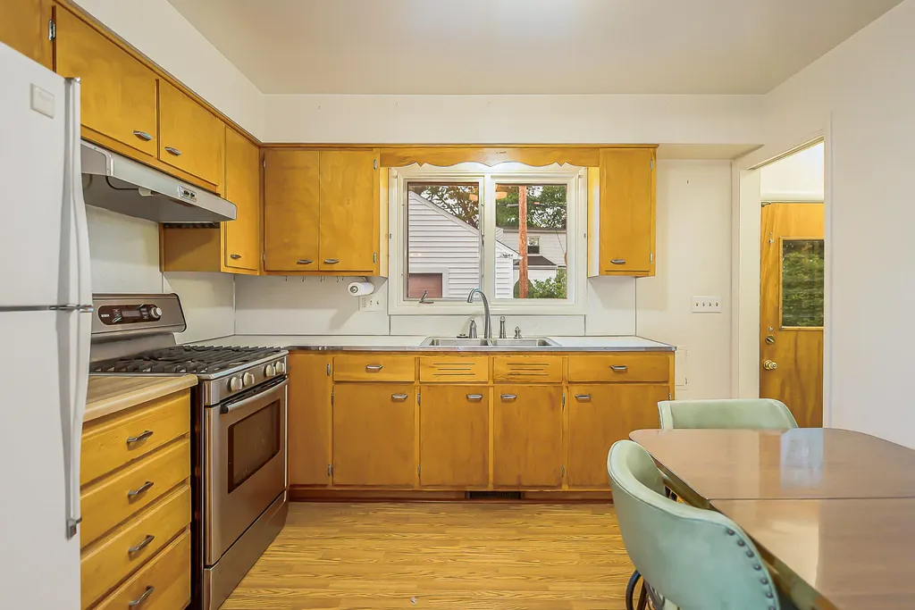 1210 Arella Boulevard Ann Arbor City MI 48103