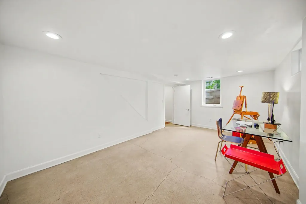 709 Indianola Avenue Ann Arbor City MI 48105