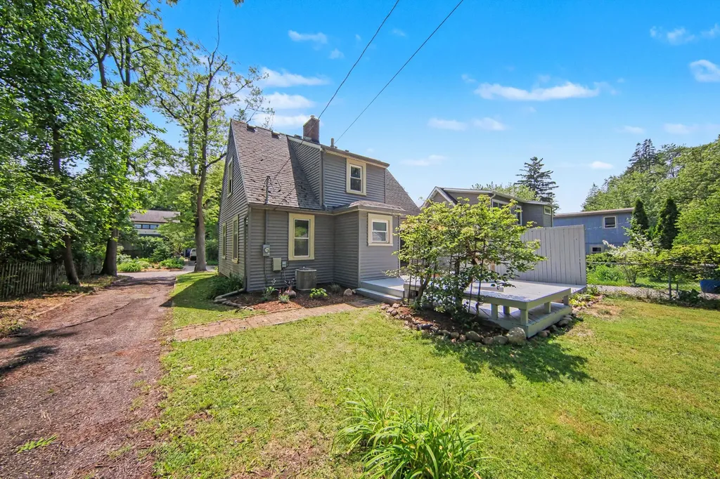 709 Indianola Avenue Ann Arbor City MI 48105