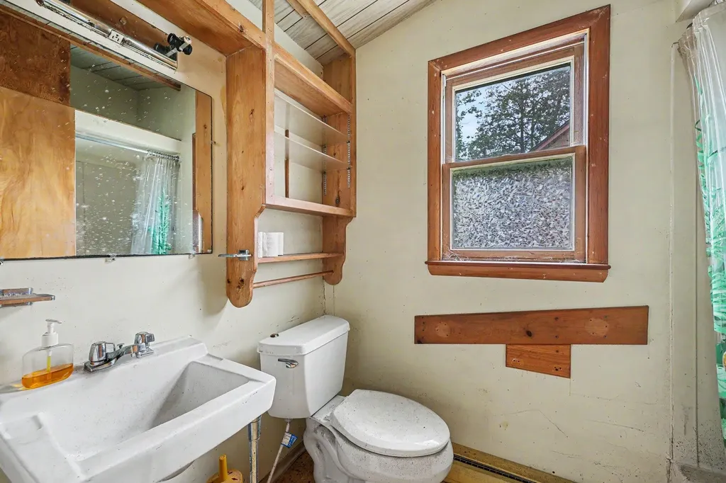 11968 Elmdale Drive Freedom Township MI 48158