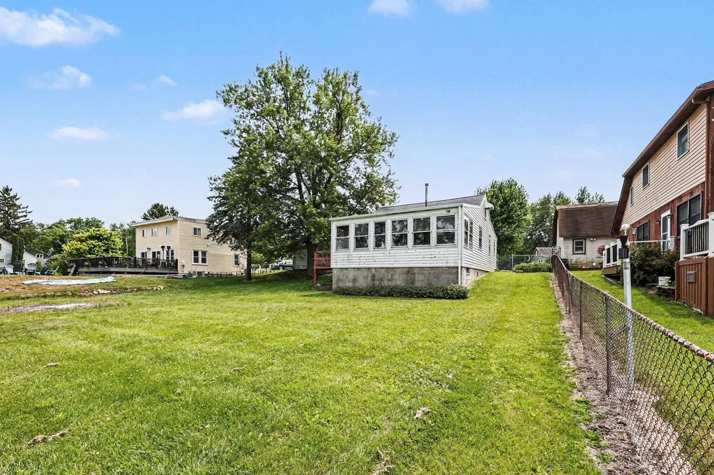 11968 Elmdale Drive Freedom Township MI 48158