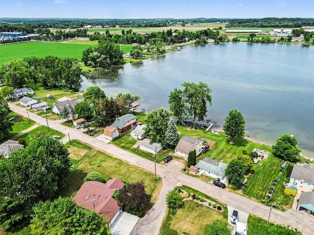 11968 Elmdale Drive Freedom Township MI 48158