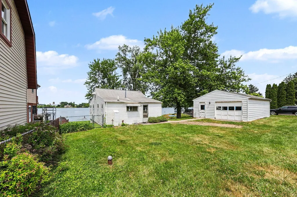 11968 Elmdale Drive Freedom Township MI 48158