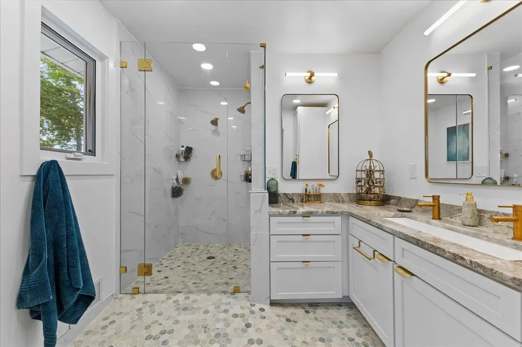 303 E Huron River Drive Van Buren Charter Township MI 48111