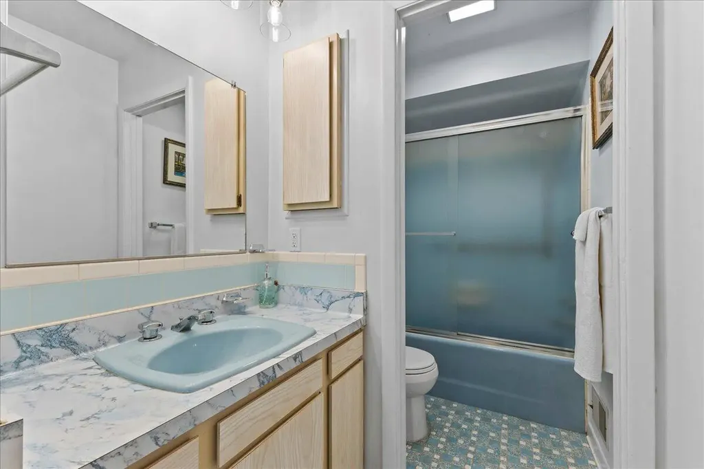 303 E Huron River Drive Van Buren Charter Township MI 48111