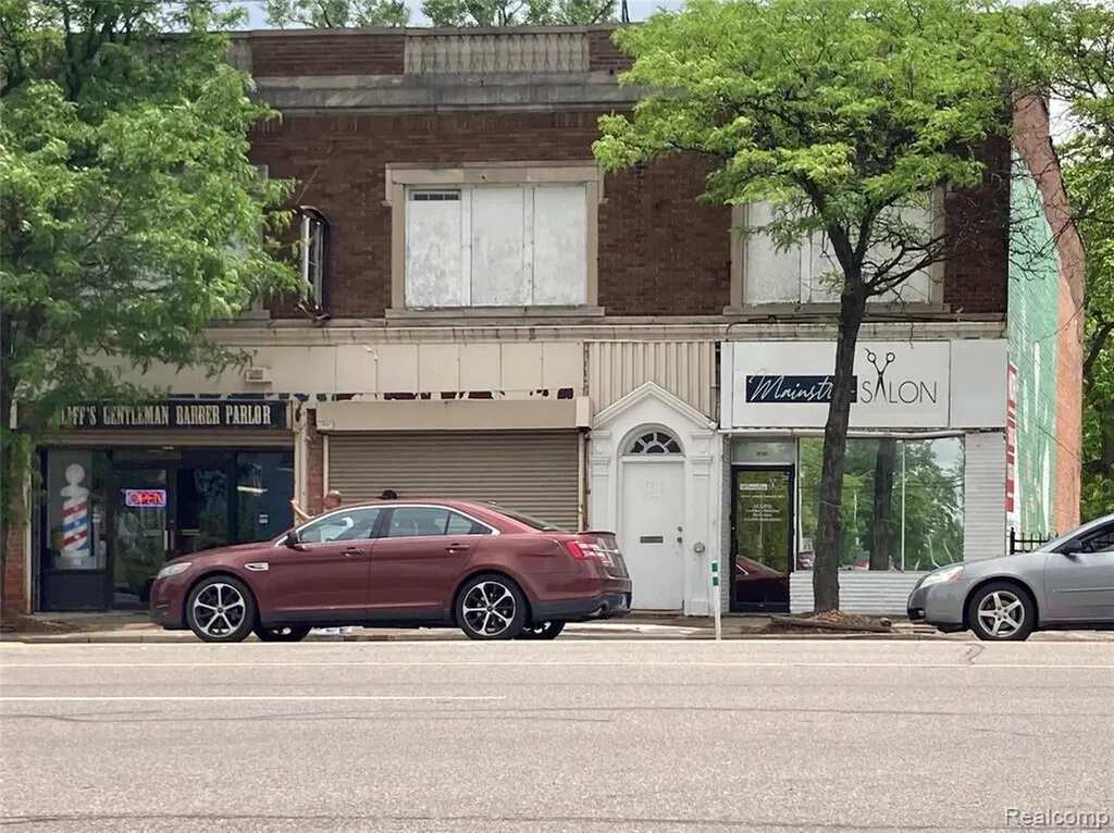 14318 E Jefferson Avenue Detroit City MI 48215