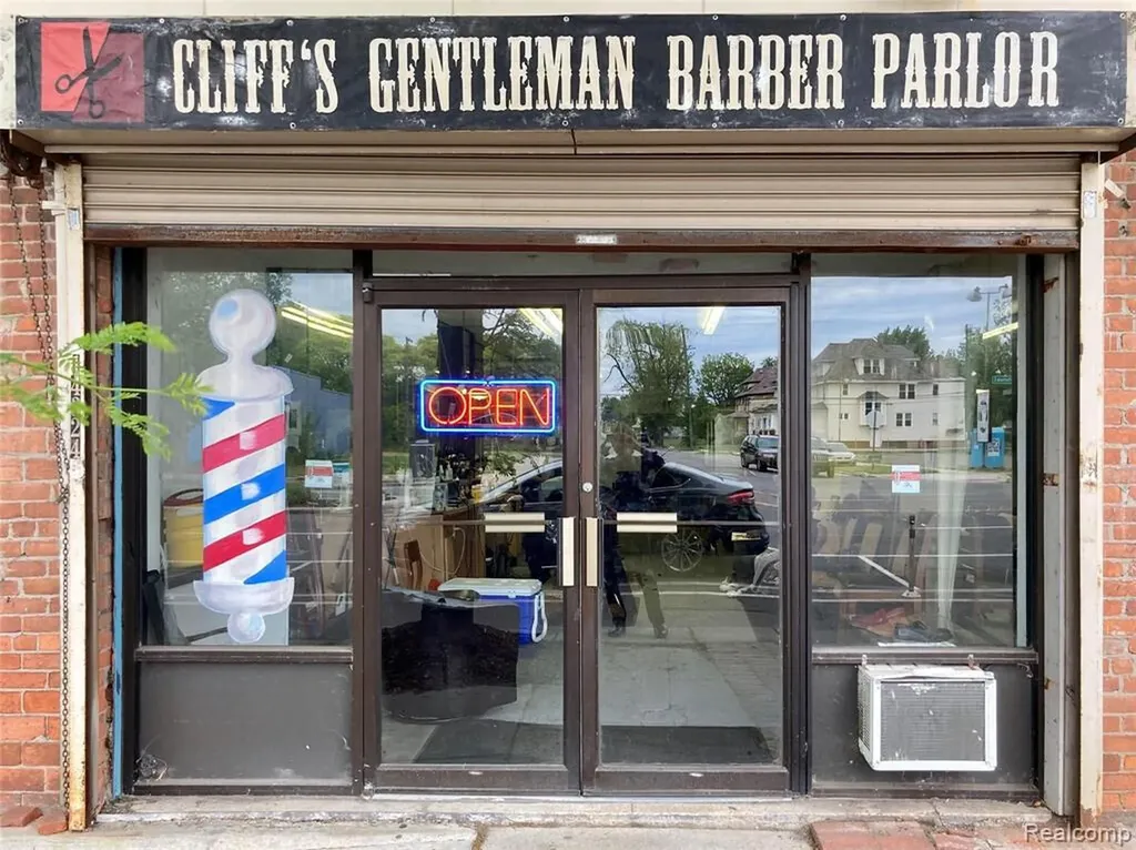 14318 E Jefferson Avenue Detroit City MI 48215