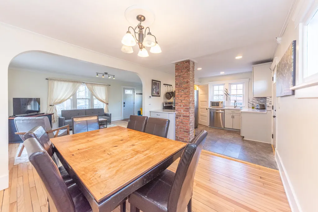 210 W Kingsley Street Ann Arbor City MI 48103
