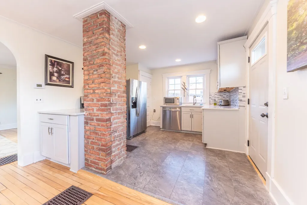 210 W Kingsley Street Ann Arbor City MI 48103