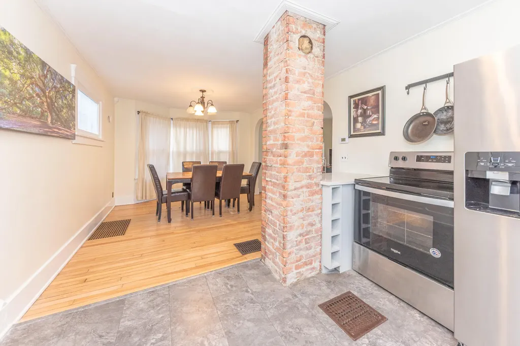 210 W Kingsley Street Ann Arbor City MI 48103