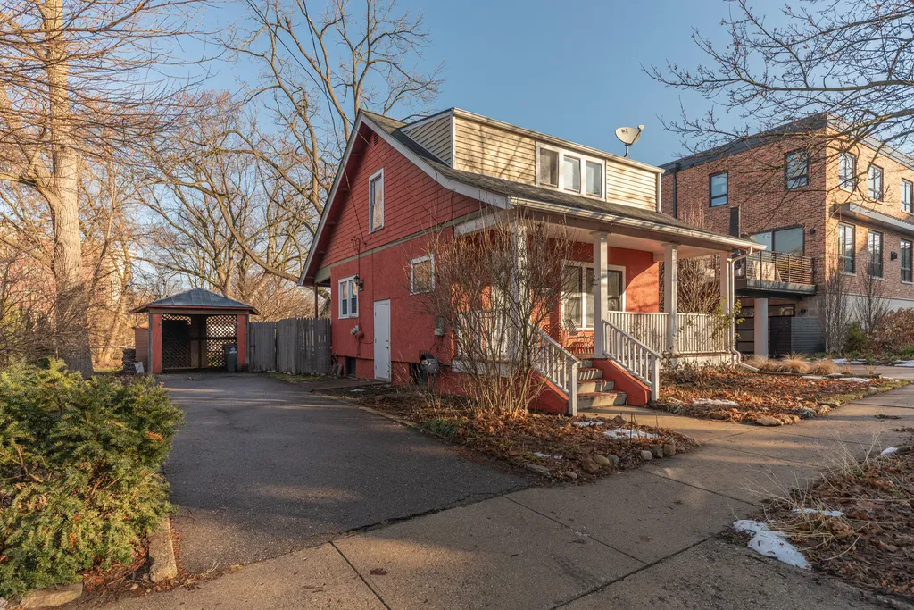210 W Kingsley Street Ann Arbor City MI 48103