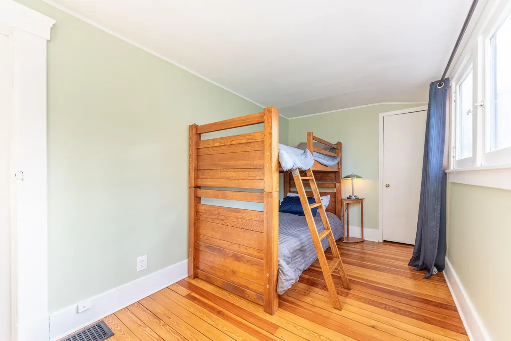 210 W Kingsley Street Ann Arbor City MI 48103